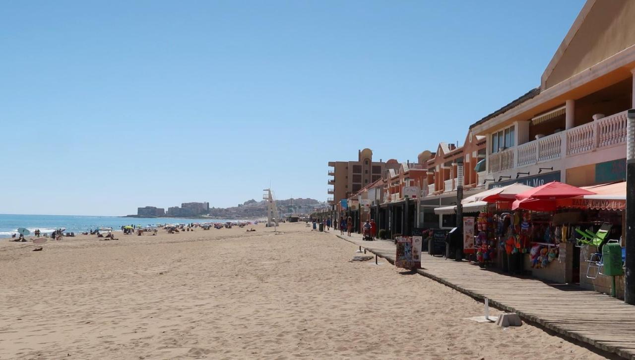 Emilia De La Playa *